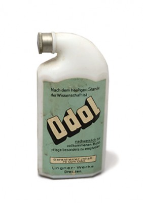 Deutschewerkbund: Odol, 1900.